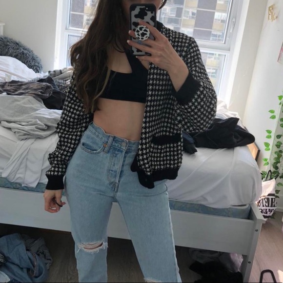 Levis Jeans - Picture 2 of 5